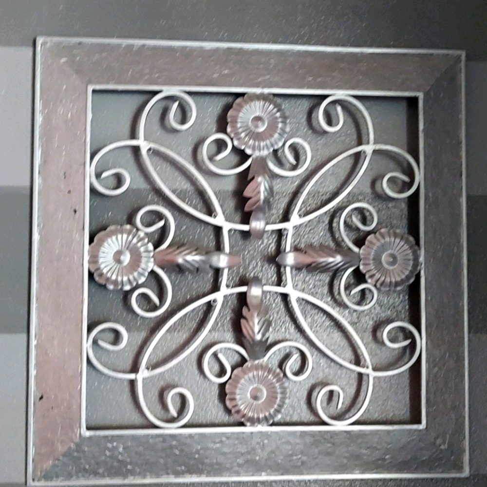 FREE SHIPPING Wall metal iron square.